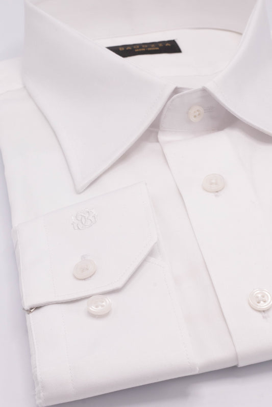 Introducing Bagozza Americas Men's White Non-Iron Shirt with Point Collar (13154) - a stylish, high-quality shirt crafted from 100% cotton, our shirts are designed to be comfortable and long-lasting. Experience the premium quality and craftsmanship of Bagozza Americas.